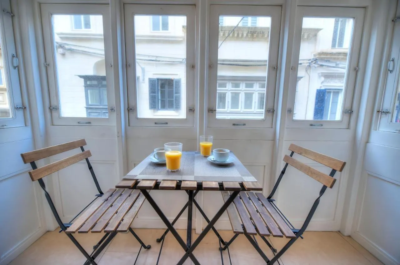 Beautifully Finished And Large Apartment Steps Away From Rocky Beach Ddif1-1 Sliema Malta