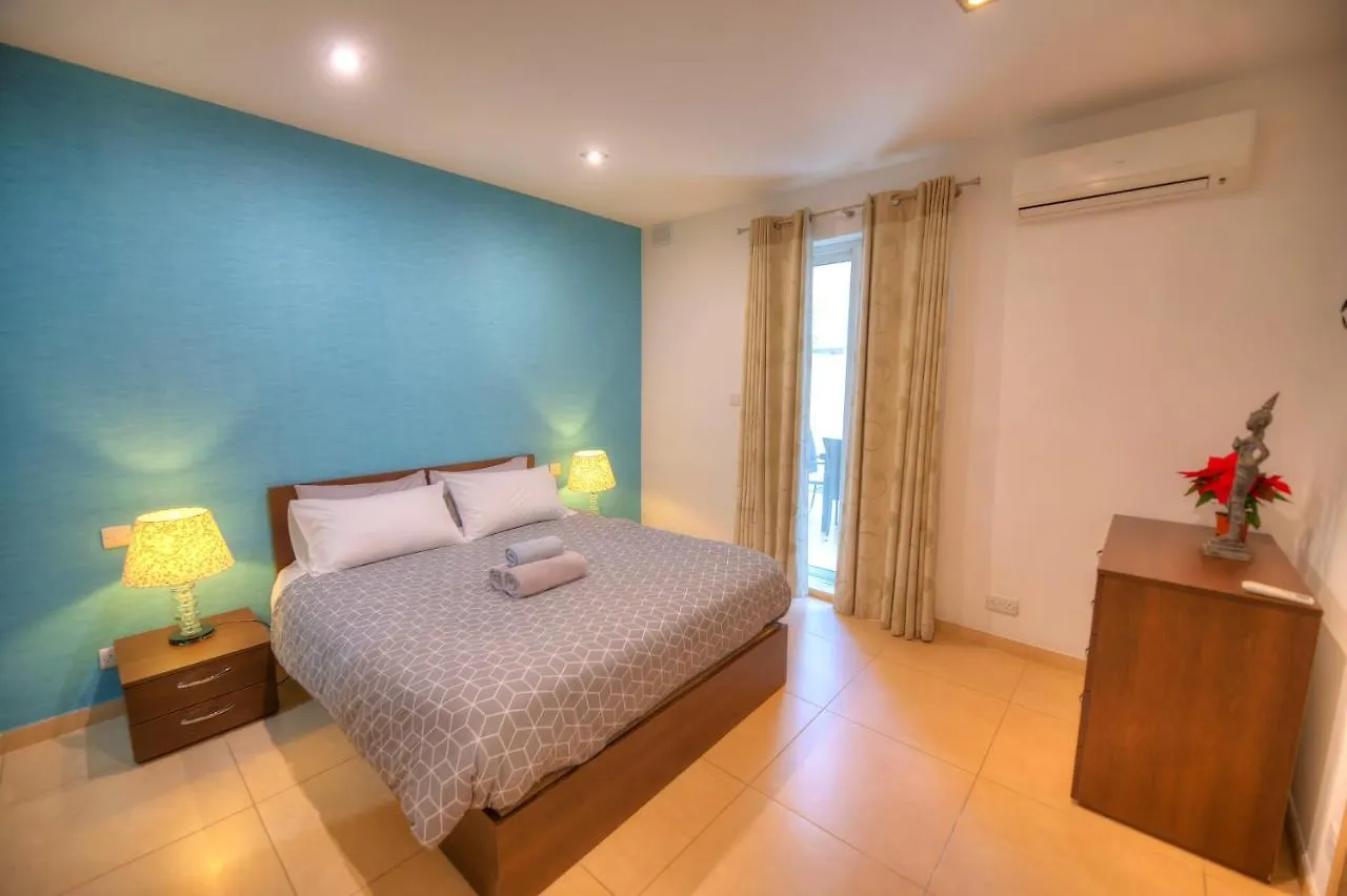 Beautifully Finished And Large Apartment Steps Away From Rocky Beach Ddif1-1 Sliema