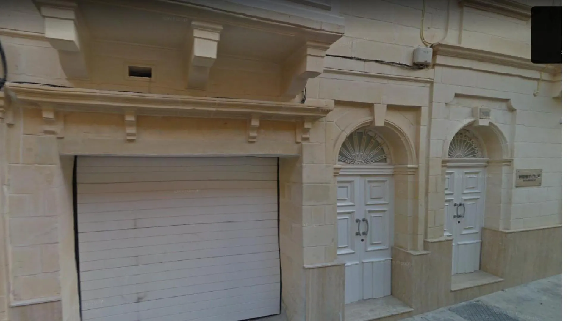 Beautifully Finished And Large Apartment Steps Away From Rocky Beach Ddif1-1 Sliema