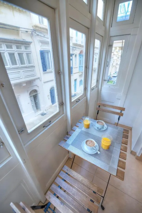 Beautifully Finished And Large Apartment Steps Away From Rocky Beach Ddif1-1 Sliema 0*,  Malta